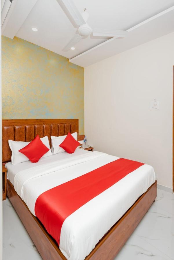 Hotel Purple Orchid Mumbai Exterior photo