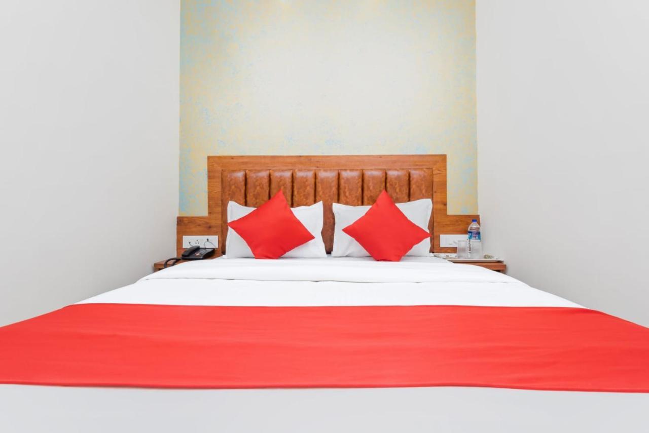 Hotel Purple Orchid Mumbai Exterior photo