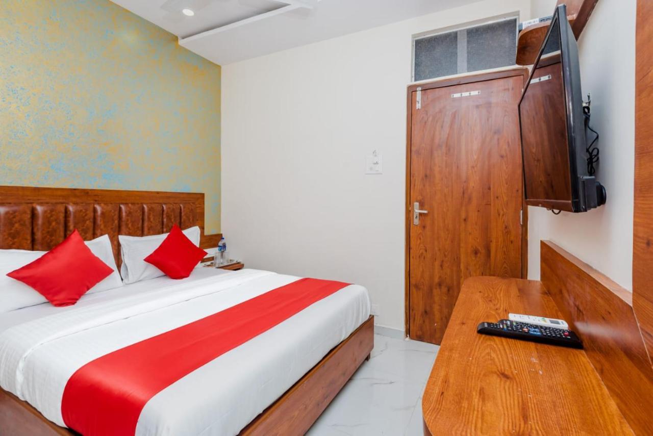 Hotel Purple Orchid Mumbai Exterior photo
