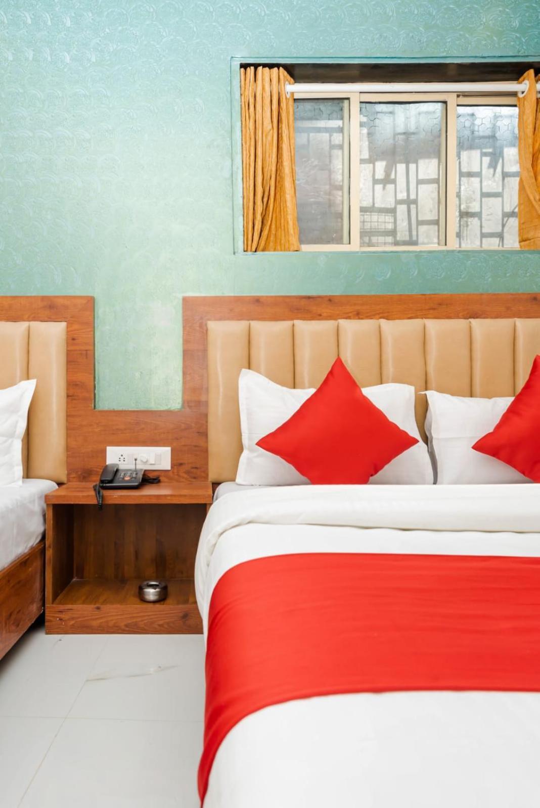 Hotel Purple Orchid Mumbai Exterior photo